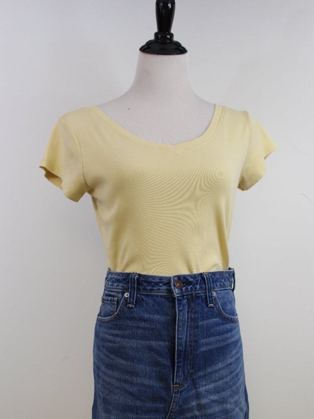 Talbots Yellow Ribbed V Neck Tee Petite Small Fitted Stretch Top
